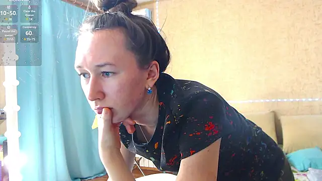 Snapshot of --Model--2 chatting on March 13, 10:21 pm --Model--2 online show from March 13, 10:21 pm