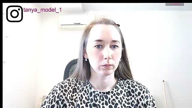 --Model--2 online show from June 9, 12:39 pm