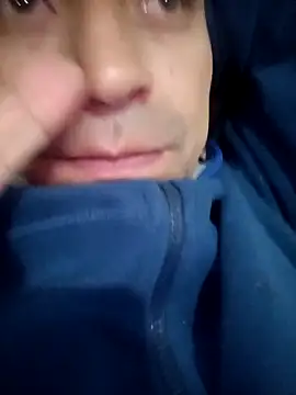 Snapshot of jeremiabello chatting on March 20, 3:34 am jeremiabello online show from March 20, 3:34 am