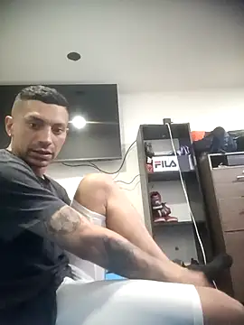 Snapshot of jeremiabello chatting on October 26, 6:41 am jeremiabello online show from October 26, 6:41 am