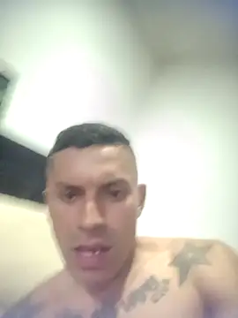 Snapshot of jeremiabello chatting on February 8, 11:46 am jeremiabello online show from February 8, 11:46 am