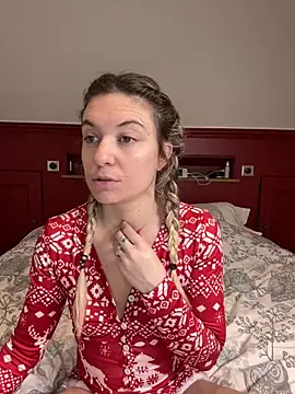 carlaaa online show from December 14, 10:25 pm