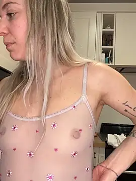 carlaaa online show from February 10, 9:19 pm