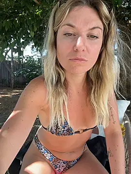 carlaaa online show from July 17, 2:24 pm