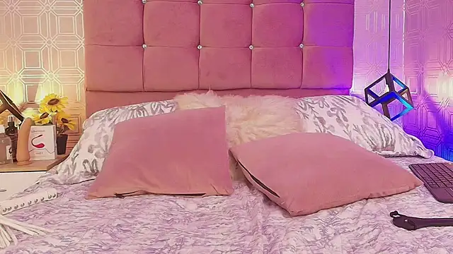 Lilith Vera online show from March 4, 7:22 pm