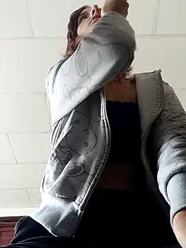 Ambar Roux  online show from October 31, 1:23 pm