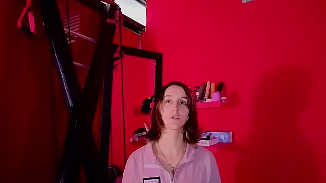 Snapshot of Ambar_Roux_ chatting on May 11, 12:44 pm Ambar Roux online show from May 11, 12:44 pm