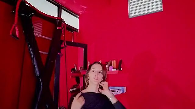 Snapshot of Ambar_Roux_ chatting on May 26, 12:23 pm Ambar Roux online show from May 26, 12:23 pm