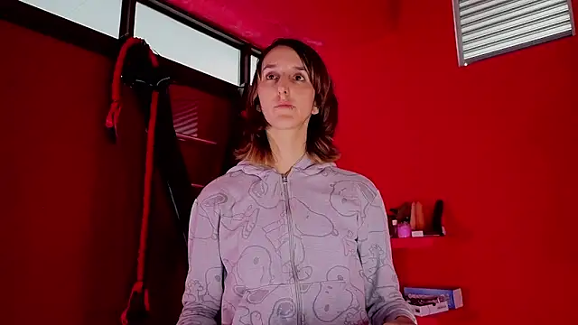 Snapshot of Ambar_Roux_ chatting on May 27, 12:13 pm Ambar Roux online show from May 27, 12:13 pm