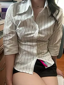 Snapshot of Mei_0906 chatting on July 7, 1:41 am Mei 0906 online show from July 7, 1:41 am