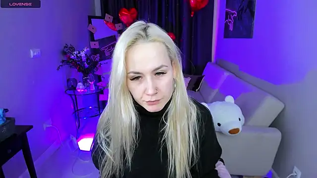 Bunny  of love online show from February 4, 1:27 pm