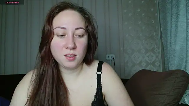 Snapshot of KellyCrystall chatting on January 19, 2:49 pm KellyCrystall online show from January 19, 2:49 pm