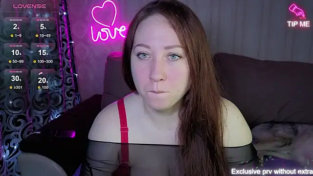 KellyCrystall online show from March 12, 1:56 am