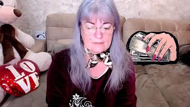 Snapshot of SiberiabBerry chatting on December 4, 3:16 am SiberiabBerry online show from December 4, 3:16 am