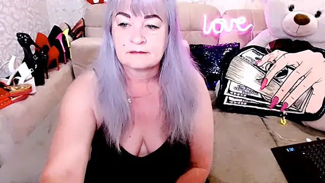 Snapshot of SiberiabBerry chatting on May 6, 1:25 am SiberiabBerry online show from May 6, 1:25 am