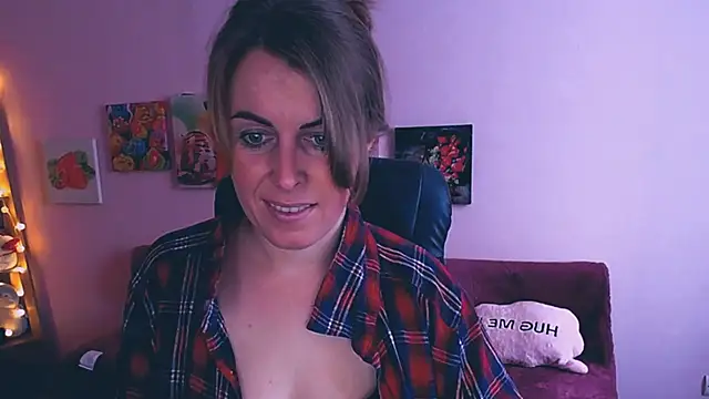 Hot Milady online show from February 12, 8:06 am