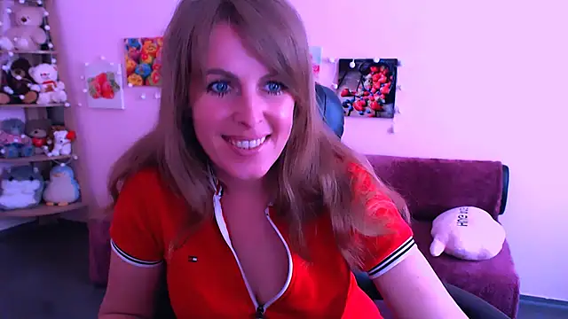 Snapshot of Hot_Milady chatting on May 21, 7:26 am Hot Milady online show from May 21, 7:26 am