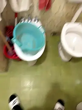 Snapshot of Miky_21 chatting on September 22, 4:03 am Miky 21 online show from September 22, 4:03 am