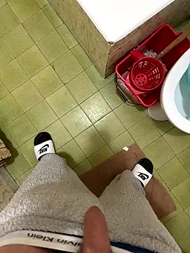 Snapshot of Miky_21 chatting on November 25, 2:50 pm Miky 21 online show from November 25, 2:50 pm