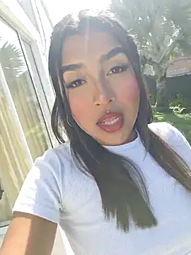 Snapshot of Mariangel_11 chatting on November 7, 1:44 pm Mariangel 11 online show from November 7, 1:44 pm