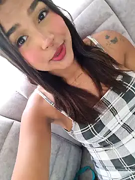 Snapshot of Mariangel_11 chatting on November 15, 2:13 pm Mariangel 11 online show from November 15, 2:13 pm