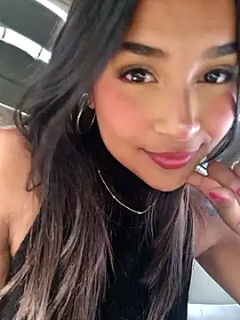 Snapshot of Mariangel_11 chatting on November 18, 2:43 pm Mariangel 11 online show from November 18, 2:43 pm