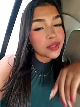 Snapshot of Mariangel_11 chatting on November 21, 2:05 pm Mariangel 11 online show from November 21, 2:05 pm