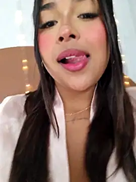 Snapshot of Mariangel_11 chatting on November 28, 2:09 pm Mariangel 11 online show from November 28, 2:09 pm