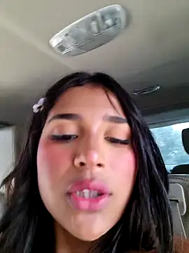 Snapshot of Mariangel_11 chatting on December 4, 4:48 pm Mariangel 11 online show from December 4, 4:48 pm