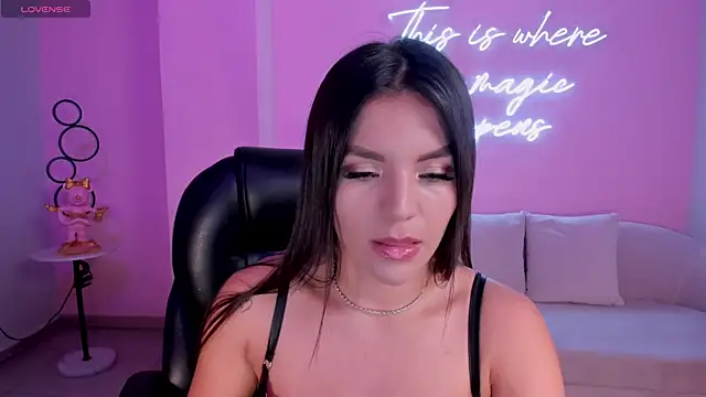 ValeriaRoldanX online show from January 14, 3:22 am