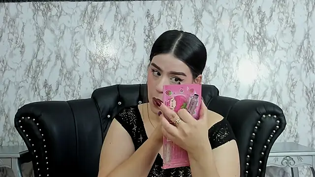 Snapshot of Miamontoya chatting on January 31, 12:40 pm Miamontoya online show from January 31, 12:40 pm