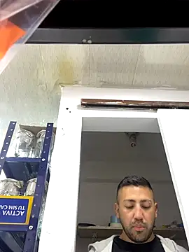 JuanZapata33 online show from September 21, 10:44 pm