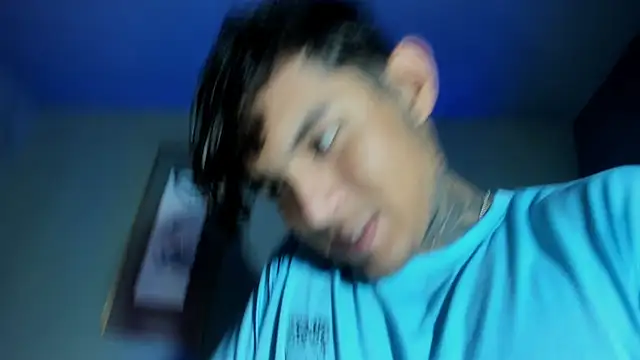 Travistanner 28 online show from October 22, 3:18 am