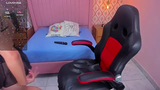 Snapshot of alysonJackson chatting on January 13, 7:10 pm alysonJackson online show from January 13, 7:10 pm