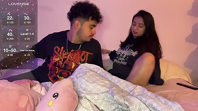 Snapshot of LFR29 chatting on February 11, 12:49 am LFR29 online show from February 11, 12:49 am