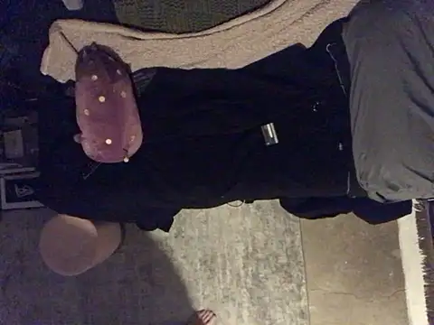 Snapshot of Gman143187 chatting on December 22, 11:44 am Gman143187 online show from December 22, 11:44 am