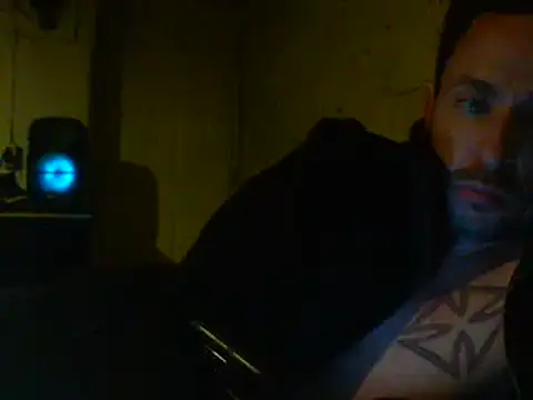 Snapshot of Gman143187 chatting on January 27, 8:29 am Gman143187 online show from January 27, 8:29 am