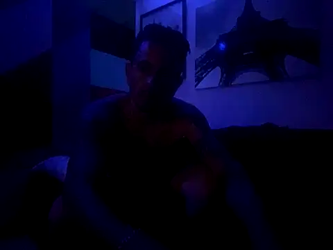 Snapshot of Gman143187 chatting on September 27, 3:44 am Gman143187 online show from September 27, 3:44 am