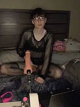 Snapshot of YourFavTwinkie chatting on January 25, 8:31 am YourFavTwinkie online show from January 25, 8:31 am