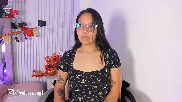 Valery wang online show from October 12, 2:05 pm