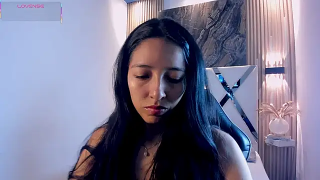 Snapshot of Valery_wang chatting on April 25, 11:57 am Valery wang online show from April 25, 11:57 am