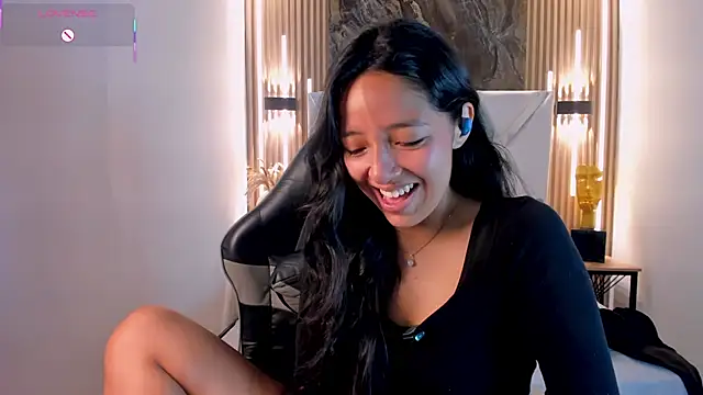 Snapshot of Valery_wang chatting on May 21, 12:12 pm Valery wang online show from May 21, 12:12 pm