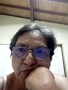 Snapshot of florecita69 chatting on March 14, 3:26 am florecita69 online show from March 14, 3:26 am