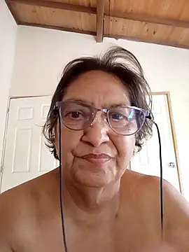 Snapshot of florecita69 chatting on October 17, 3:25 pm florecita69 online show from October 17, 3:25 pm