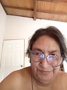 Snapshot of florecita69 chatting on November 5, 3:12 pm florecita69 online show from November 5, 3:12 pm