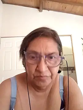 Snapshot of florecita69 chatting on November 11, 2:28 pm florecita69 online show from November 11, 2:28 pm