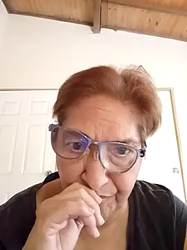 Snapshot of florecita69 chatting on December 1, 2:33 pm florecita69 online show from December 1, 2:33 pm