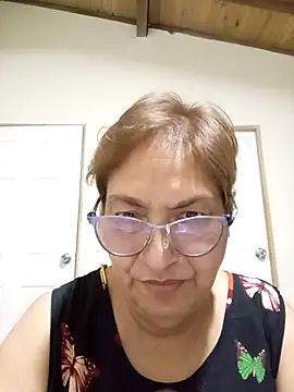 Snapshot of florecita69 chatting on December 2, 3:01 am florecita69 online show from December 2, 3:01 am