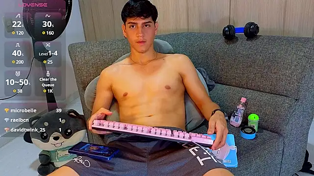 zackary 0 online show from January 24, 8:23 am