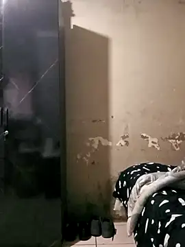 Snapshot of BIGBLACKCOOCK24- chatting on March 22, 6:54 am BIGBLACKCOOCK24- online show from March 22, 6:54 am